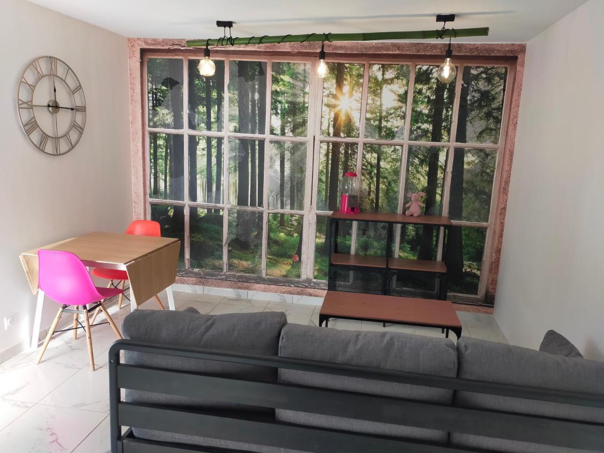 Reve De Panda Avec Sauna Et Jacuzzi Privatif Abrest Exterior foto